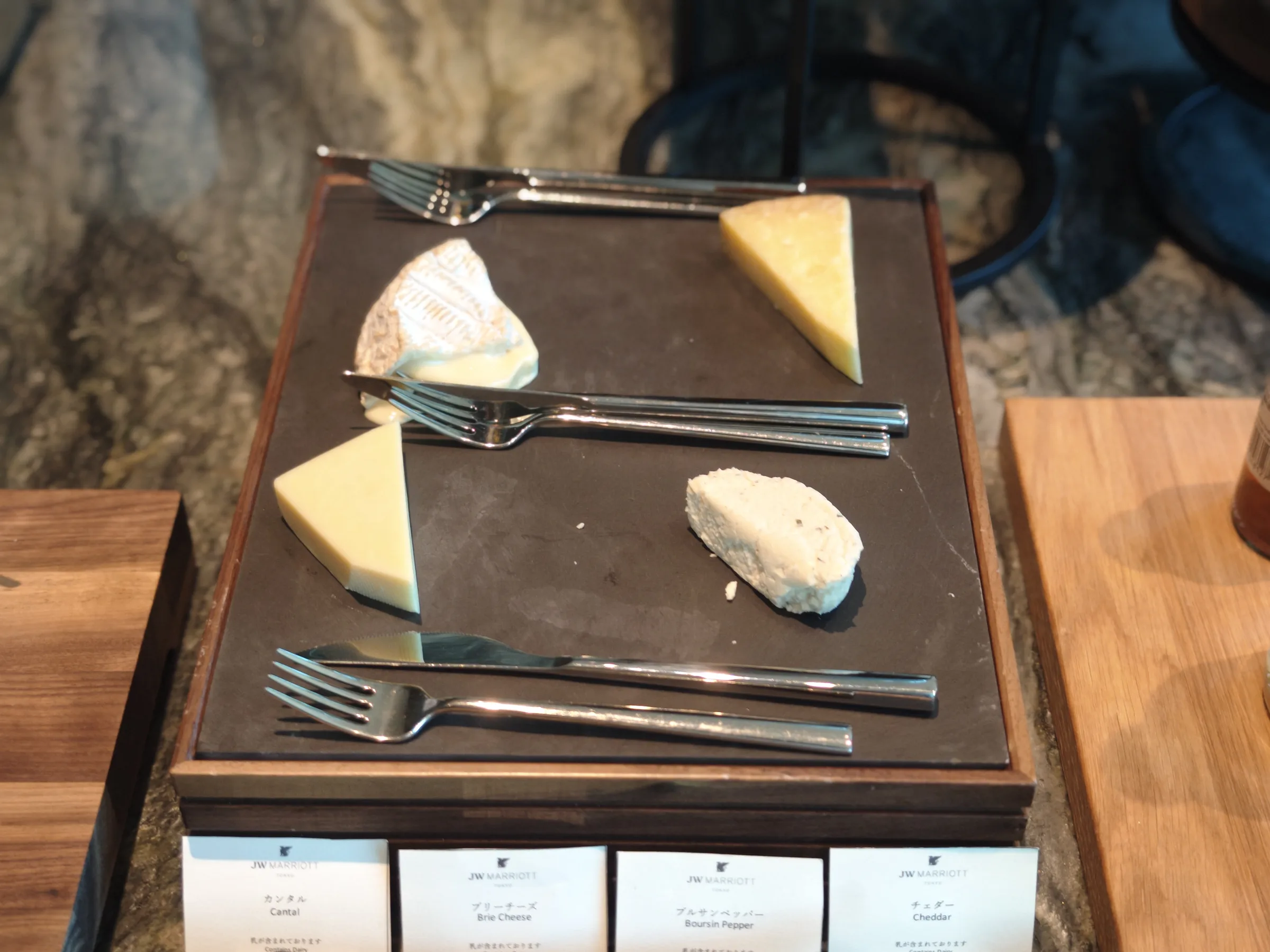 ラウンジ朝食のチーズ(2025年下半期)