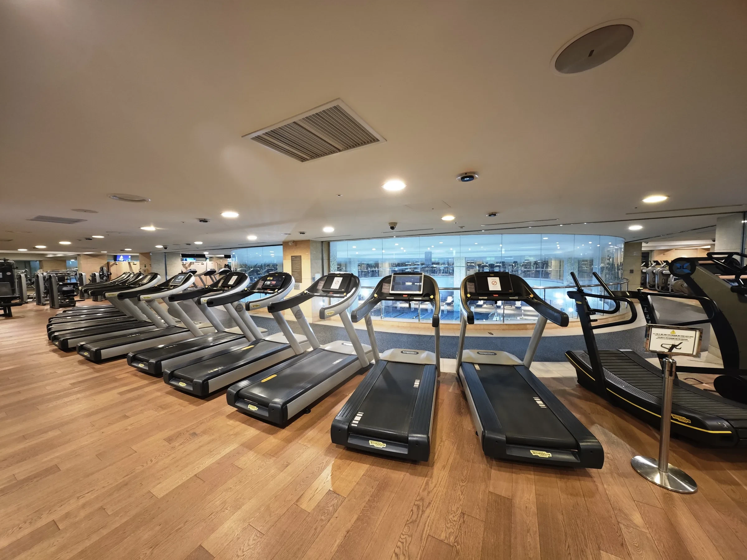 Marquis Fitness Clubのジム