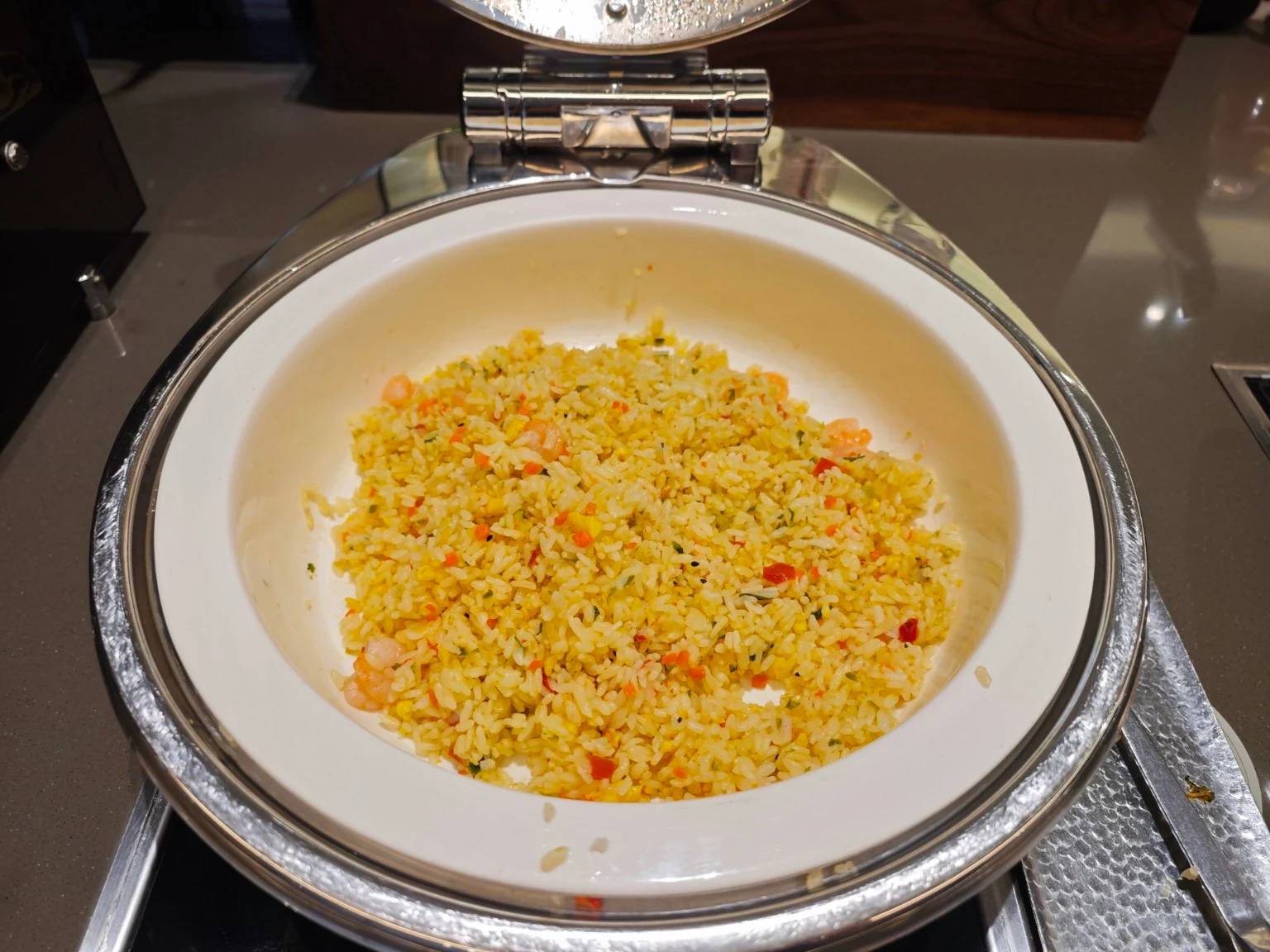温かいチャーハン