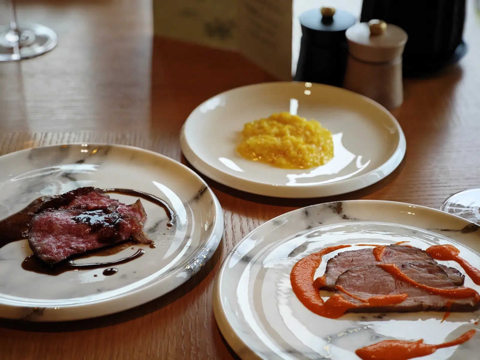 メイン料理の一例。